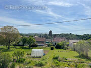 Terrain à AIXE-SUR-VIENNE
