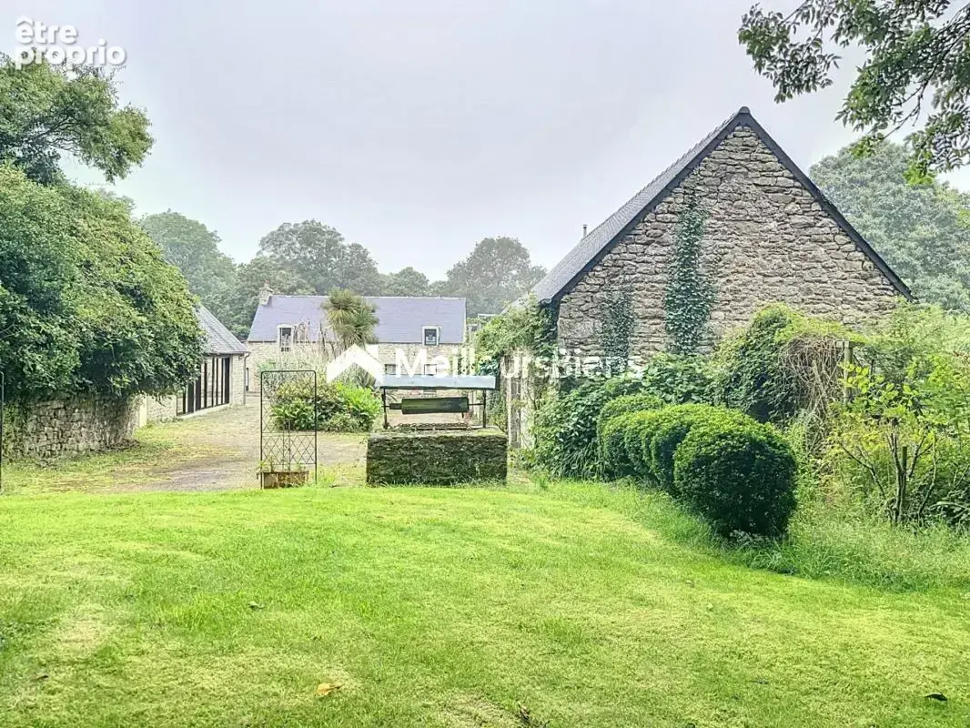 Maison 11 pièces à Plogastel-Saint-Germain, 605 m², terrain de 29 557 m² - photo 11