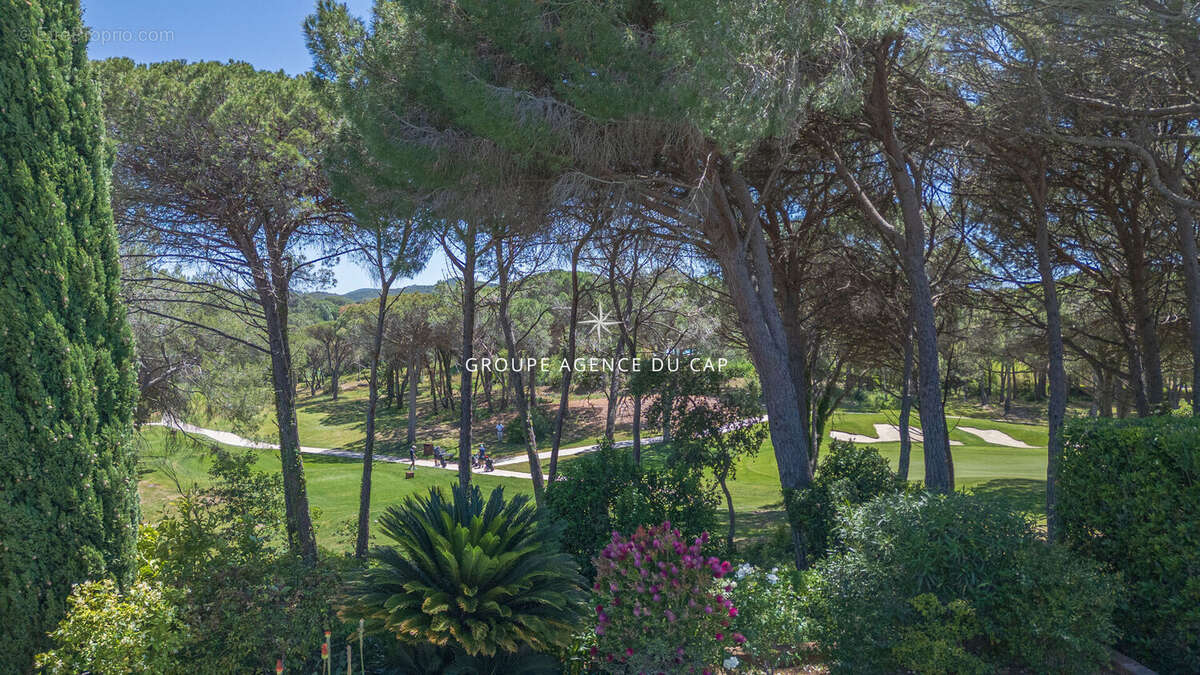 Valescure coeur des golfs villa 5 chambres de 200m² avec piscine - photo 18