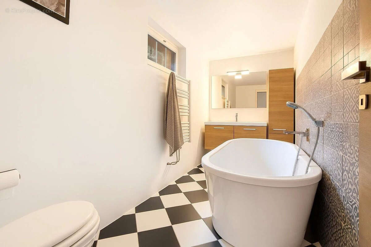 Maison 120 m² à Le Cannet  - photo 7