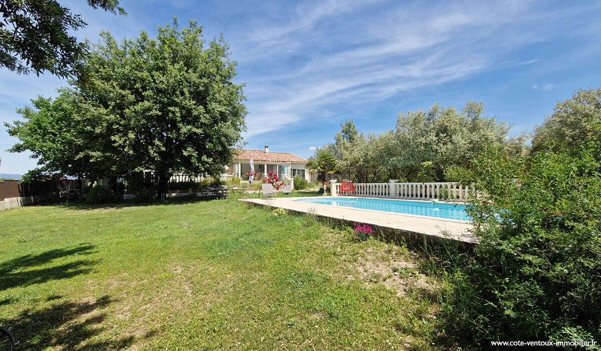Maison à MAZAN