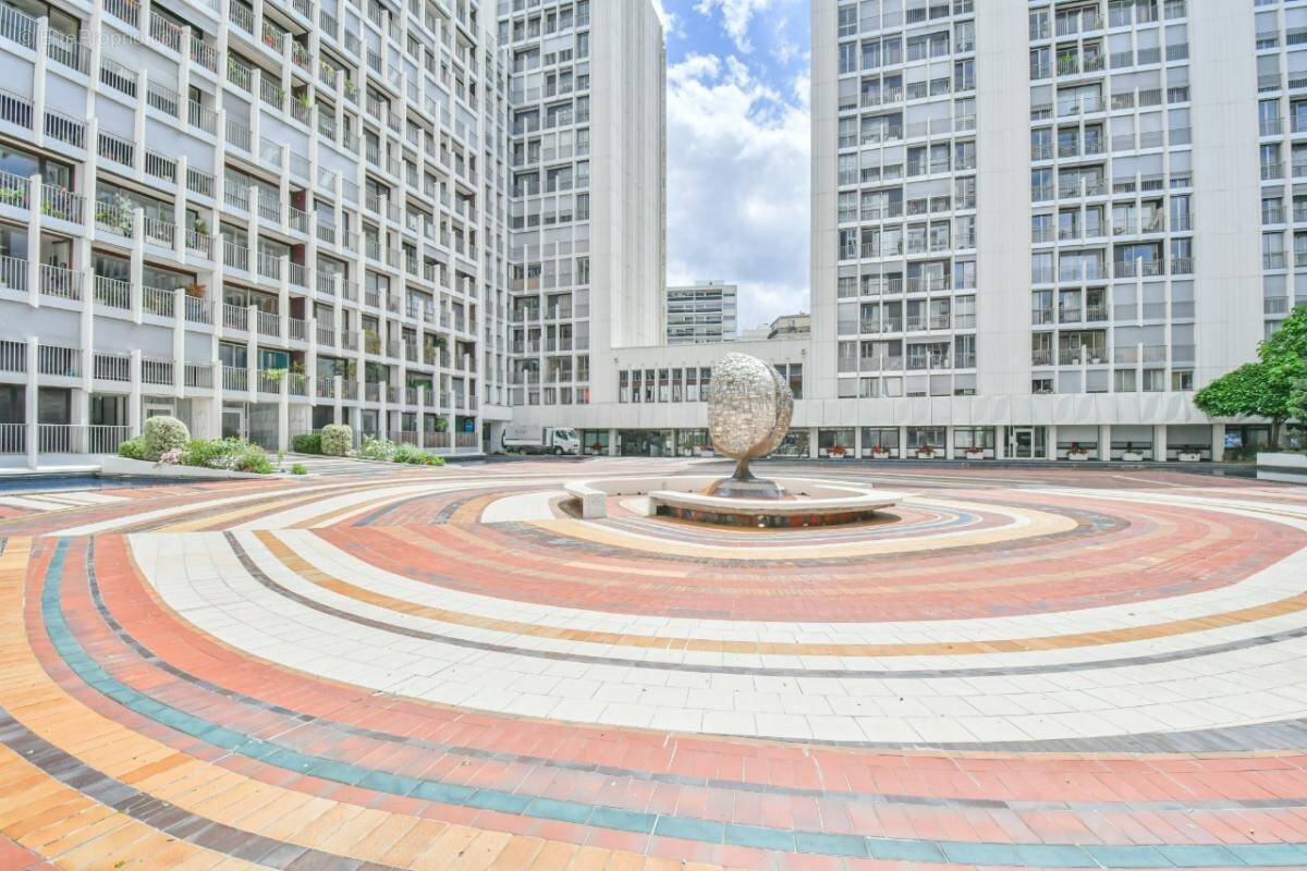 Appartement à PARIS-15E