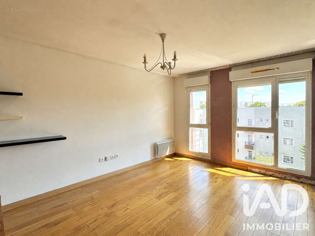Photo 2 - Appartement à BOBIGNY