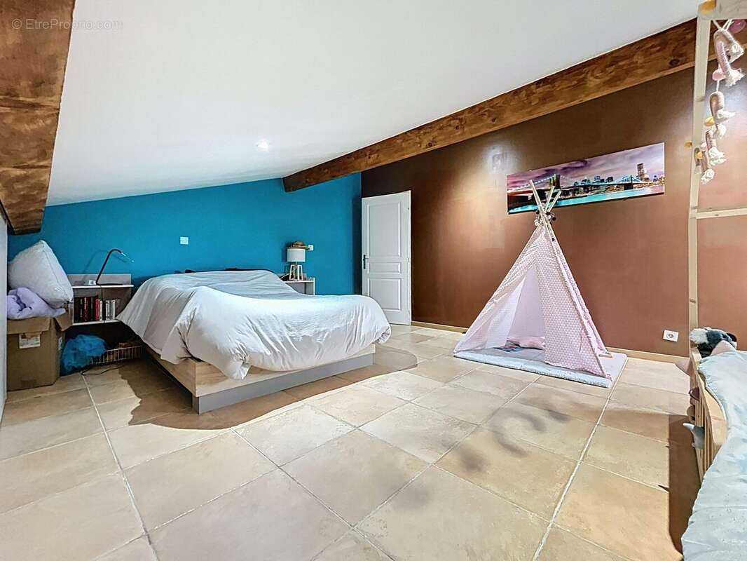 Maison à BRUGUIERES