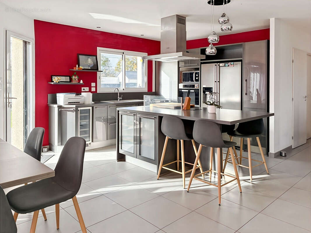 Maison à MEZIERES-SUR-COUESNON