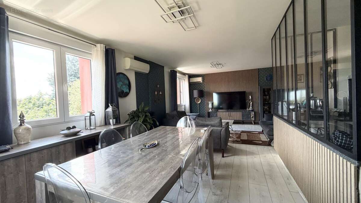 Maison 140 m² à Villeurbanne  - photo 4