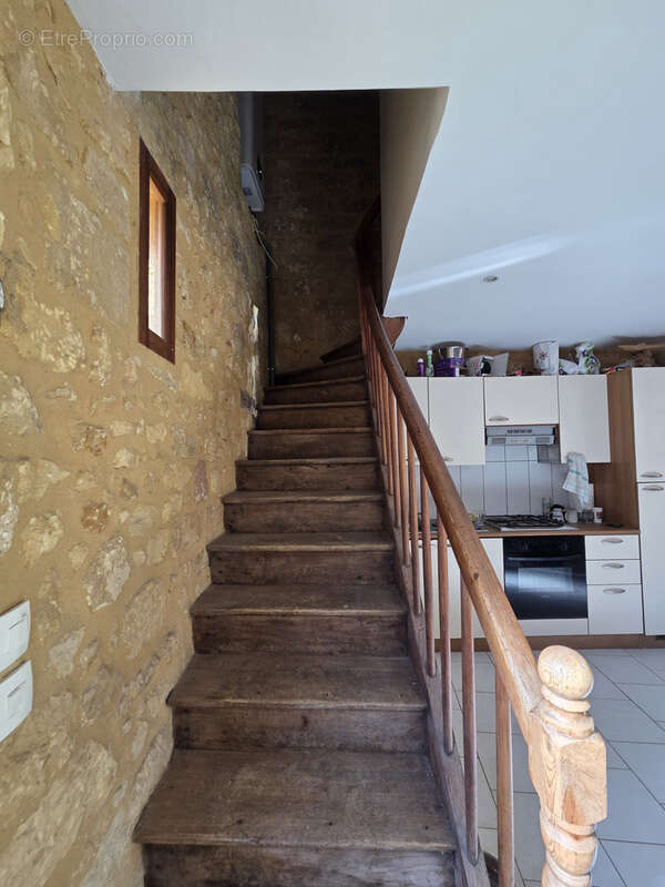 Ensemble immobilier dans le bourg du village - photo 26