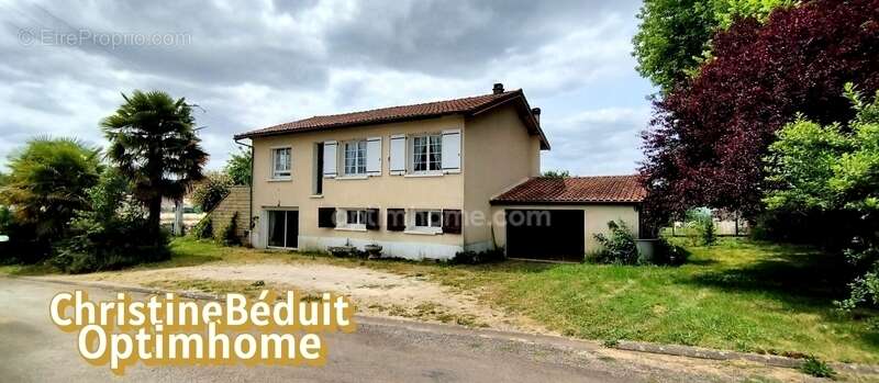 Maison à SAINT-ANGEAU