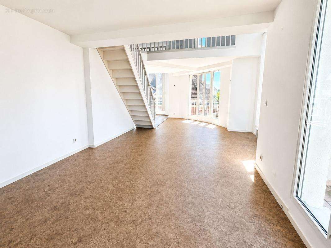 Duplex- Résidence de standing - Vue cathédrale - photo 6
