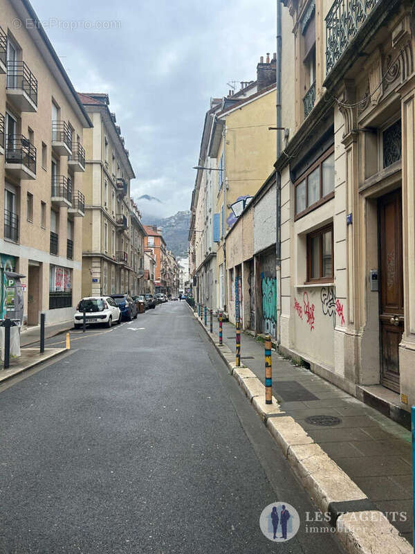 Immeuble de 4 lots aigle/estacade - photo 2