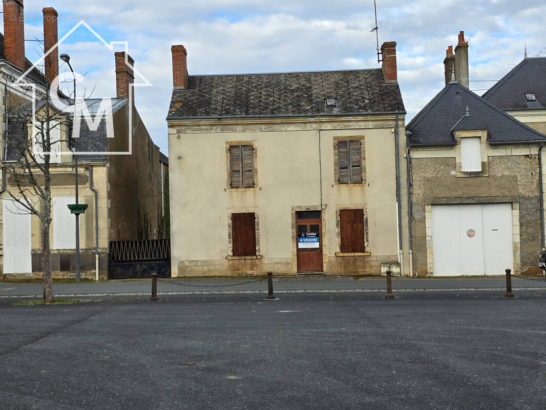 Maison à CLUIS