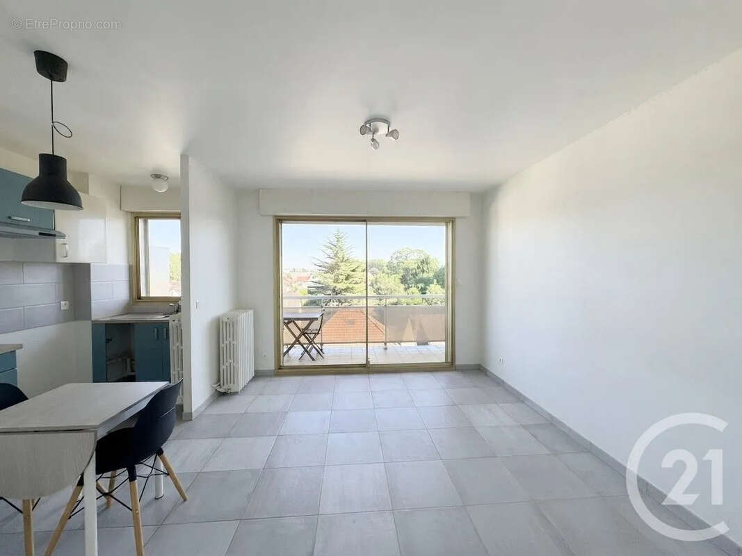 Appartement 25 m² à Saint-Maur-Des-Fosses  - photo 4