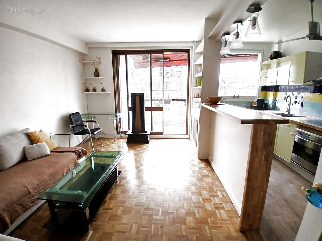Appartement à PARIS-12E