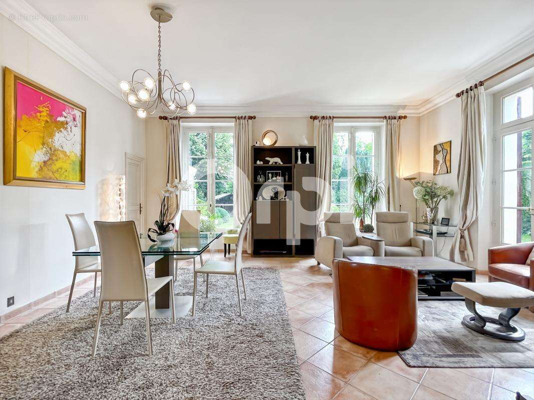 Maison à EZY-SUR-EURE