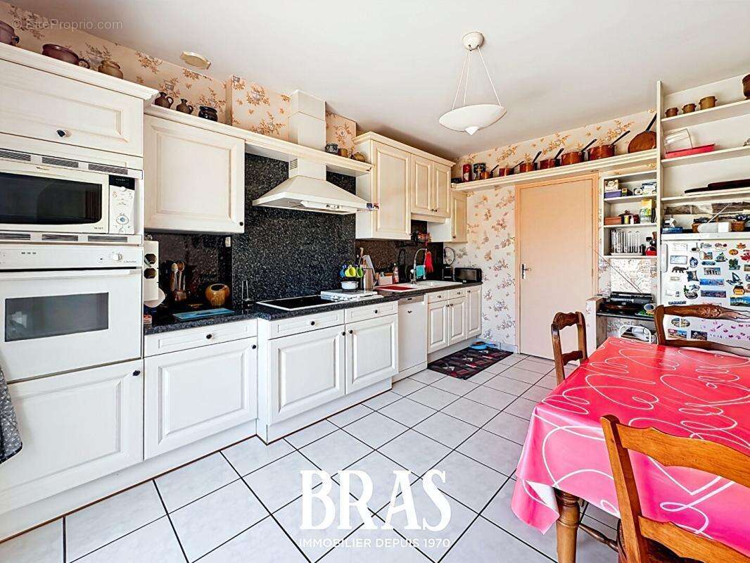 Reze proche la houssais- maison 3 ch + jardin + garage - photo 9