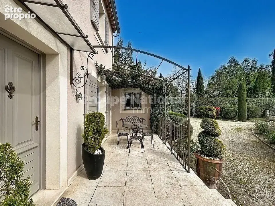 NOUVEAU PRIX  / Proche SAINT REMY DE PROVENCE / Maison familiale avec piscine Diffazur, jacuzzi et jardin paysagé - photo 4