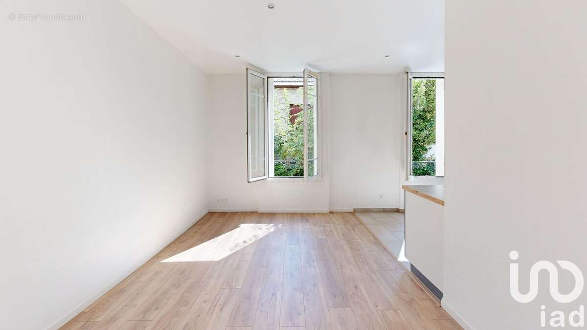 Photo 2 - Appartement à CHOISY-LE-ROI