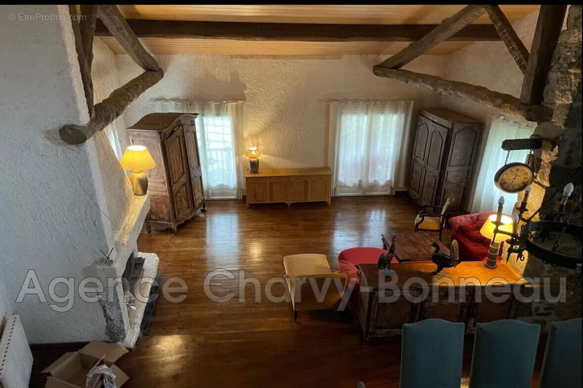 Maison 270 m² à Montjoie-En-Couserans  - photo 4