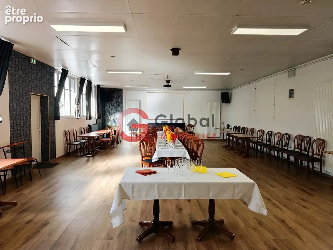 Fonds de commerce Bar / Restaurant et salle banquets en plein Centre-Ville - photo 4
