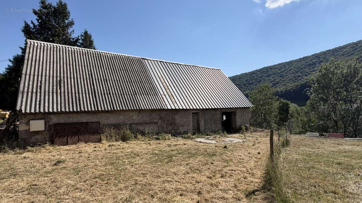 Maison à CAMPAN