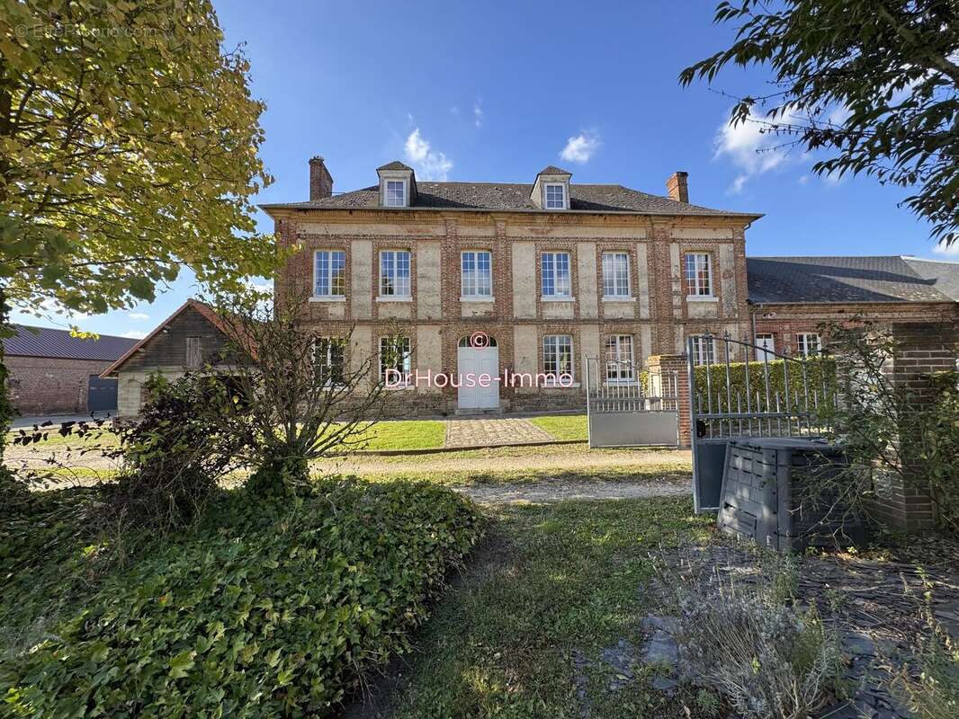 Maison à SAINT-VAAST-D&#039;EQUIQUEVILLE