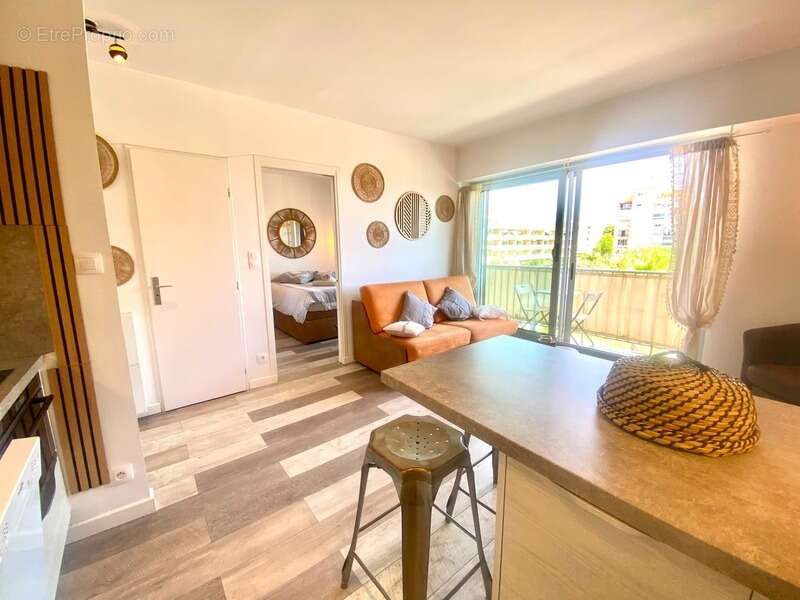 Appartement à HYERES