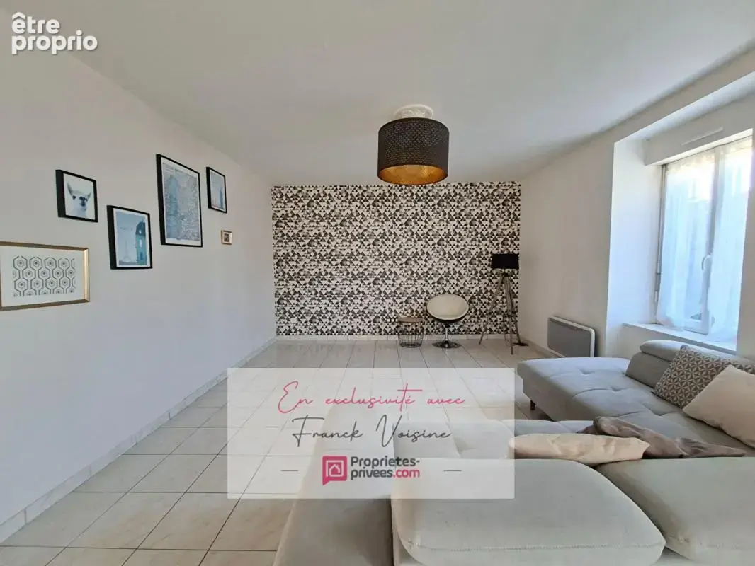 A VENDRE en EXCLUSIVITE à Vendrennes, centre bourg, maison de 100 m2 env avec 2 chambres et 1 bureau sur une parcelle de 497 m2 - photo 3