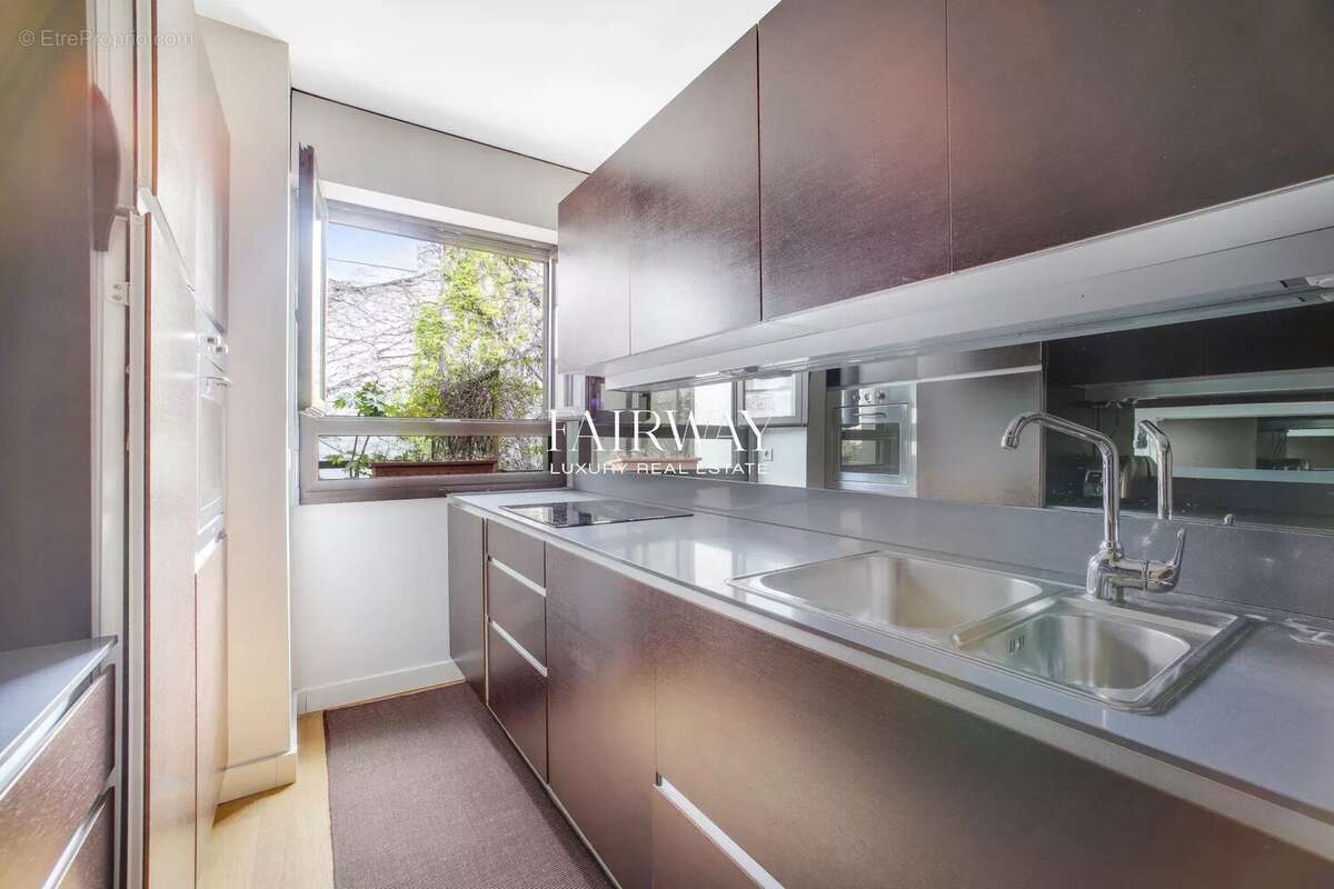Appartement à PARIS-4E