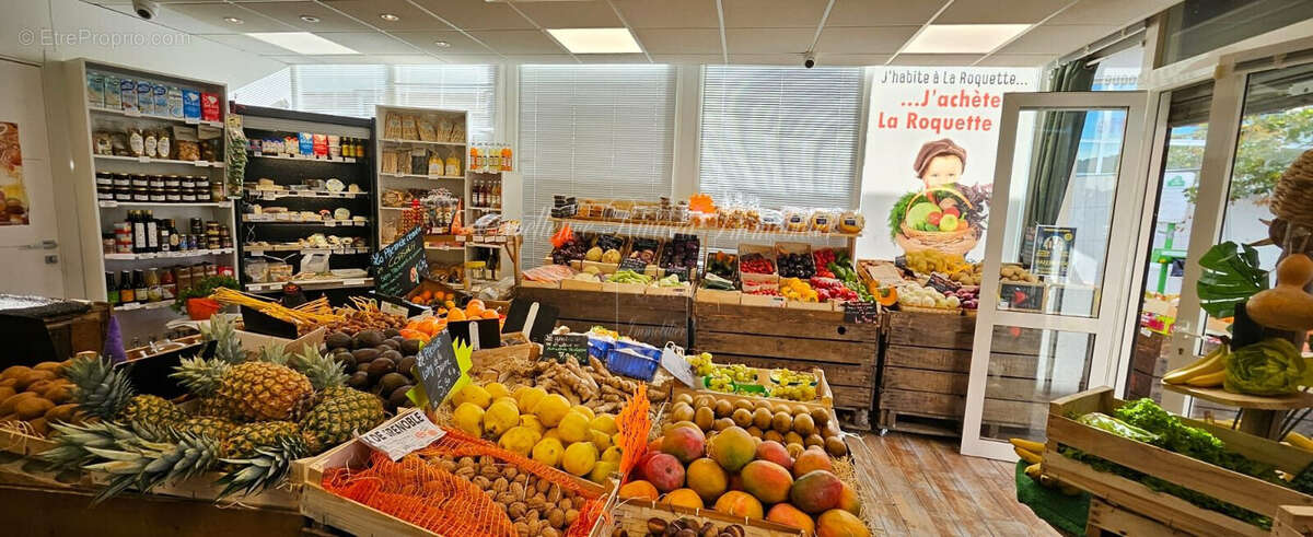 Autre à LA ROQUETTE-SUR-SIAGNE