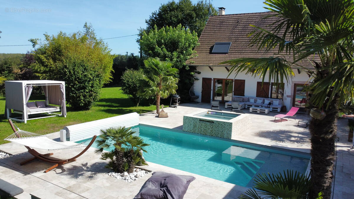 Maison à CHALON-SUR-SAONE