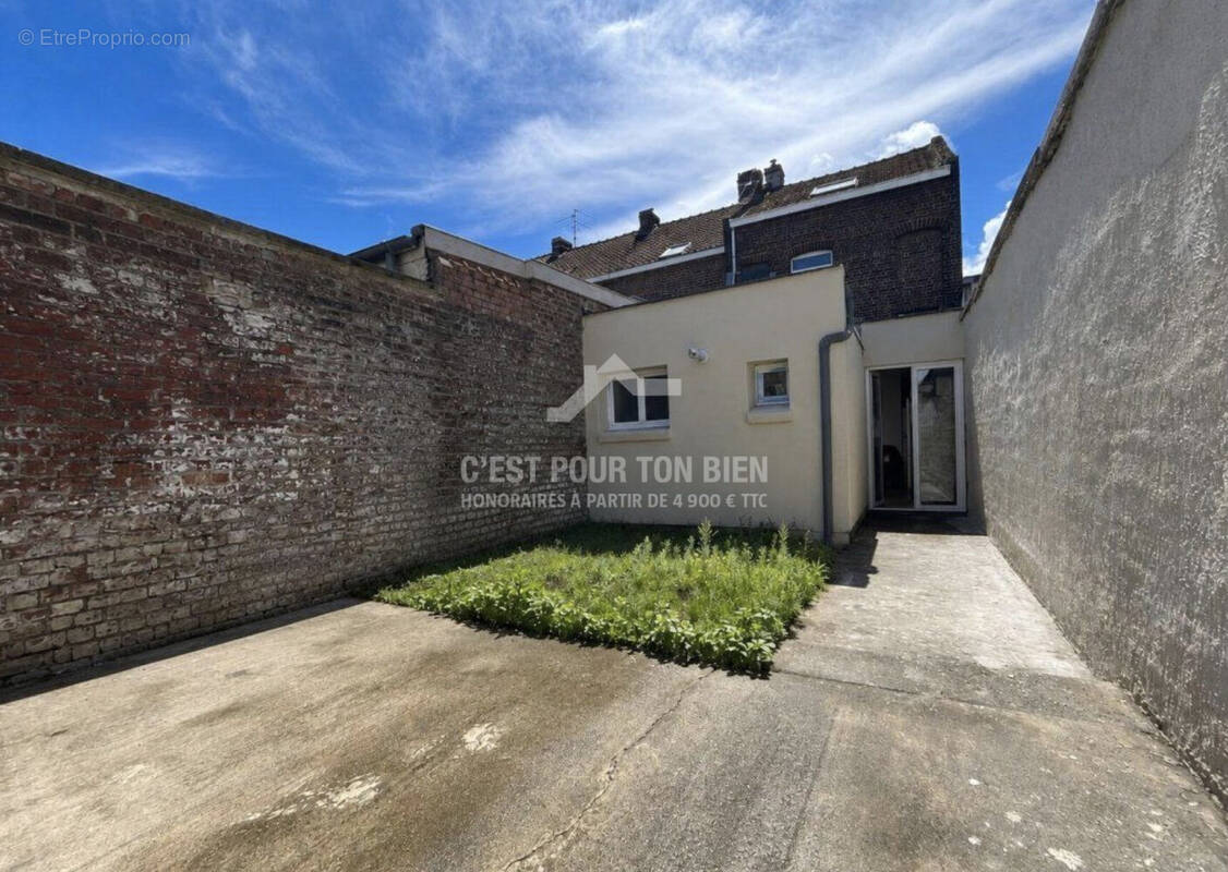 Maison à CROIX