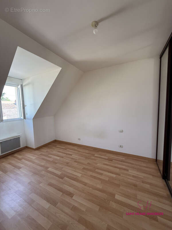 Maison 94 m² à Saint-Hilaire-Saint-Mesmin  - photo 8
