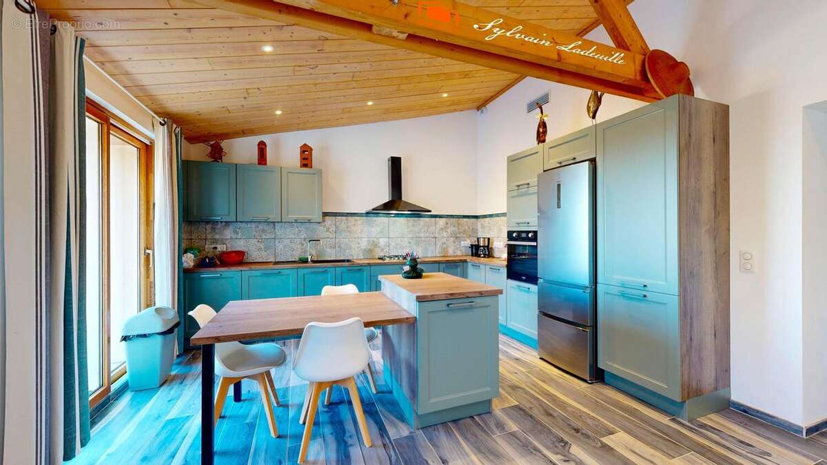 Maison 105 m² à Saint-Laurent-La-Vallee  - photo 2