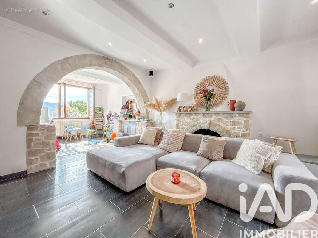 Photo 4 - Maison à PLAN-DE-LA-TOUR