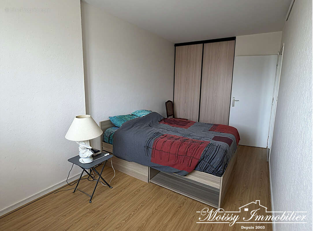 Appartement à MOISSY-CRAMAYEL