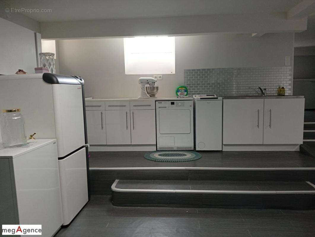 Maison 5 chambres, piscine garage cave puit - photo 12