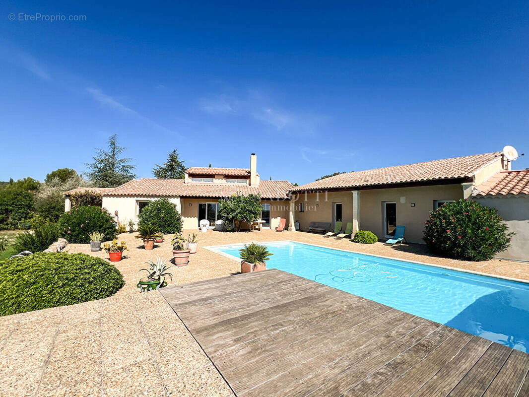 Maison à CABRIERES-D'AVIGNON