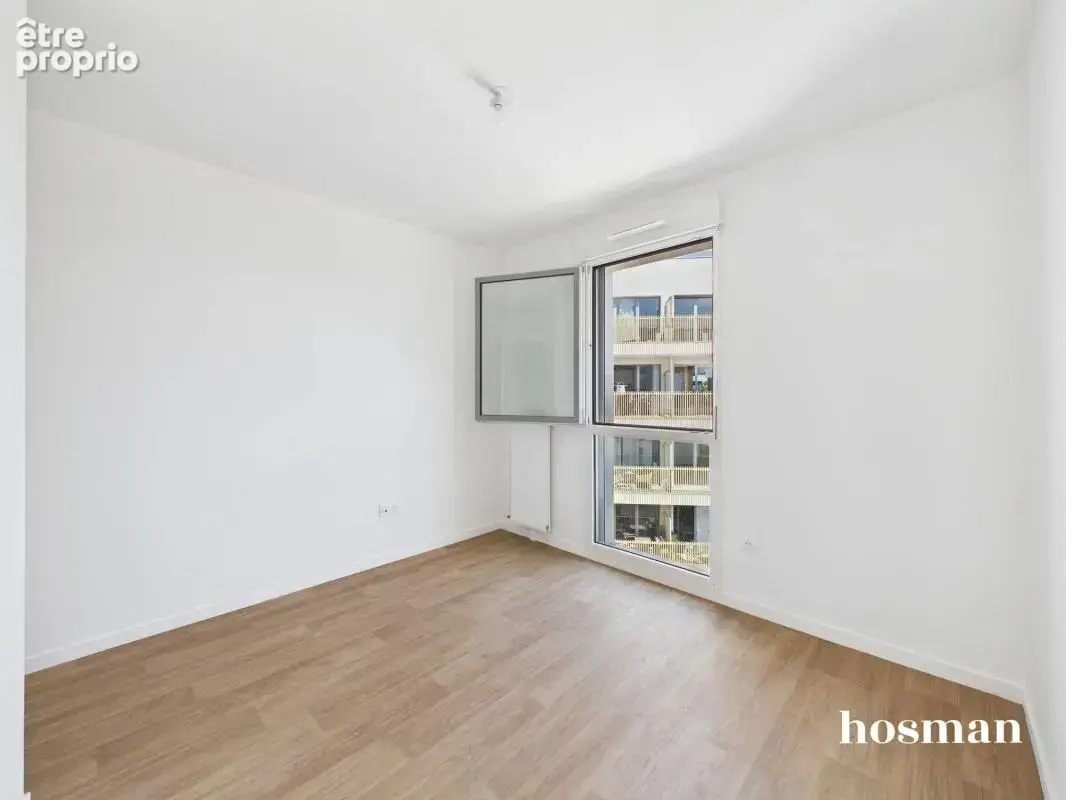 AUBERVILLIERS - Avenue de la republique - Appartement 4 pièces avec grande terrasse - photo 15