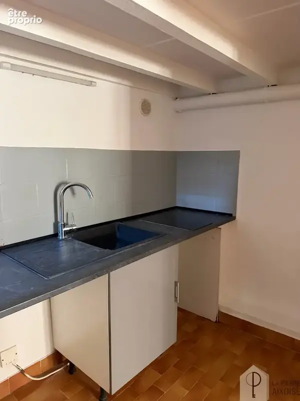 Studio avec Mezzanine - dernier étage - Calme - photo 7