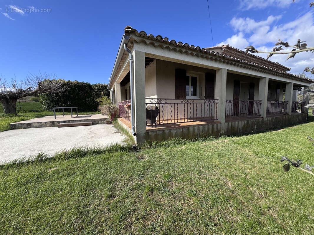 Maison à MONTBOUCHER-SUR-JABRON