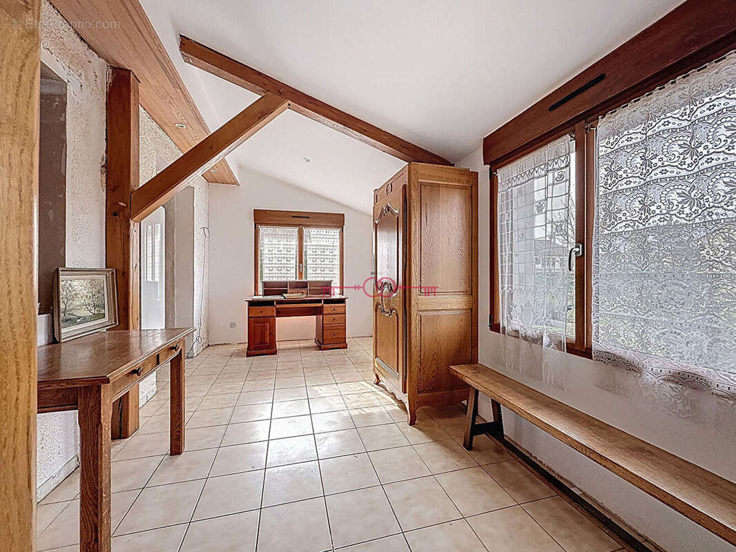 Maison à SAINTE-MENEHOULD