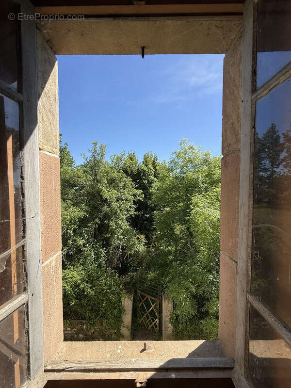 Maison à JOUQUEVIEL