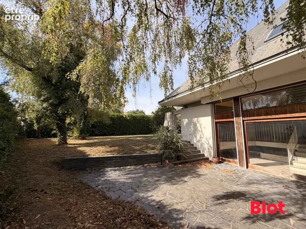 Maison 9 pièces 245 m² à vendre à Le Rheu (35650) - photo 5