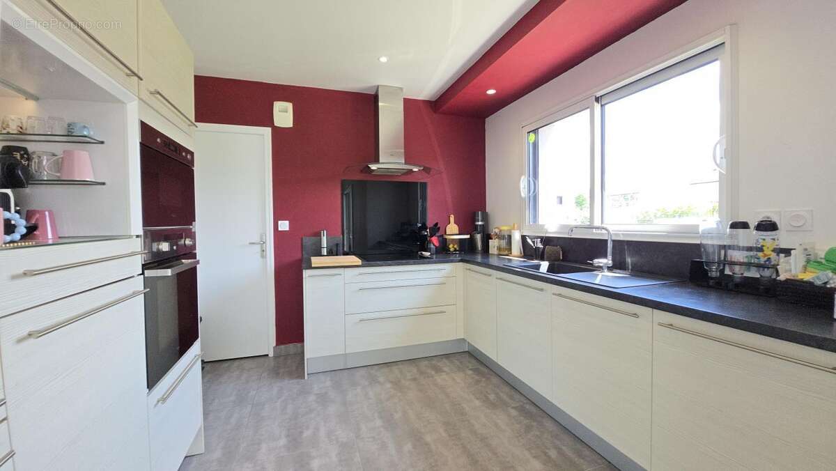 Maison à SAINT-ERBLON