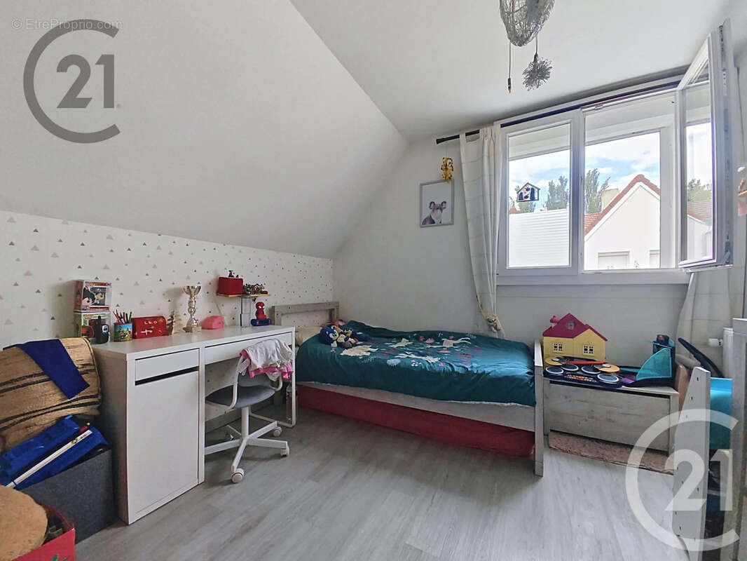 Maison 102 m² à Cormontreuil  - photo 10