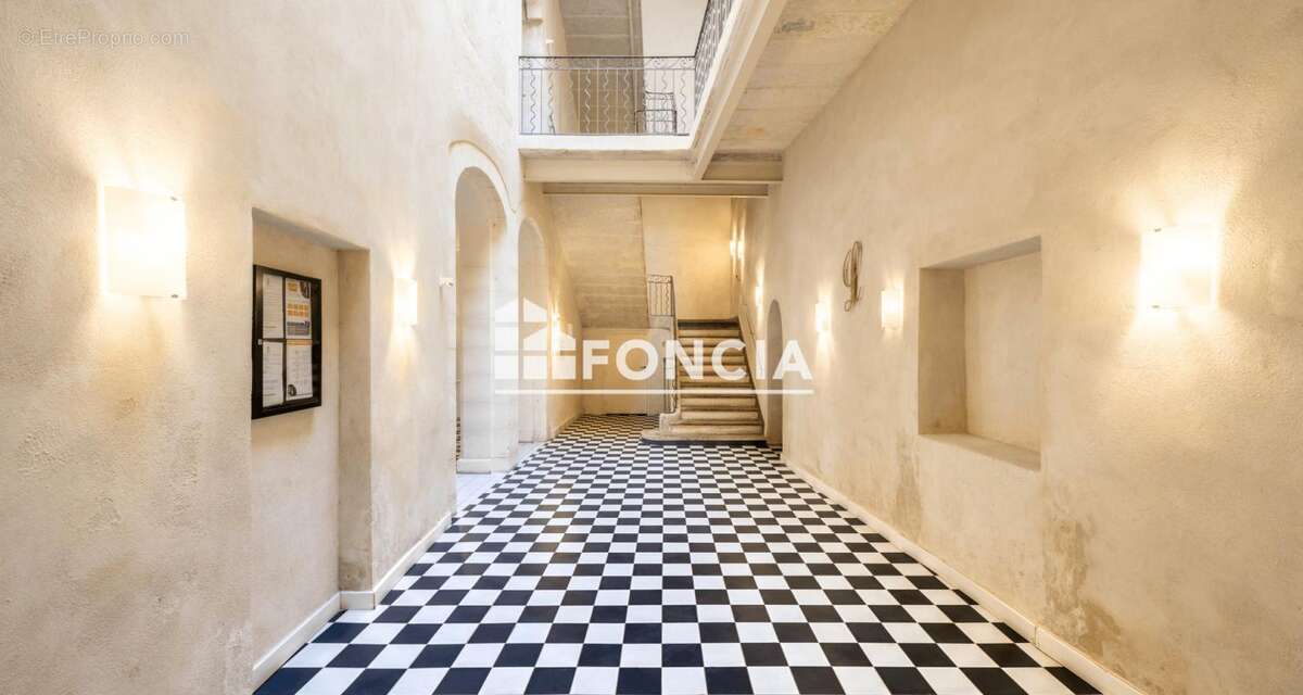 Appartement à NIMES