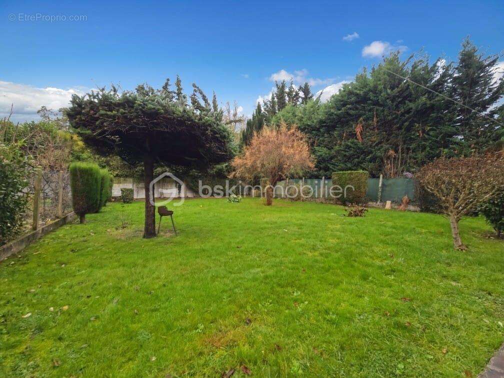 Maison à TREMBLAY-EN-FRANCE