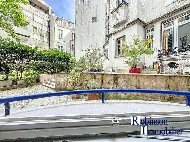 Appartement à PARIS-7E