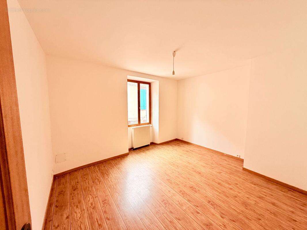 Maison de ville a Joigny 4 pièce(s) 82 m2 - photo 8