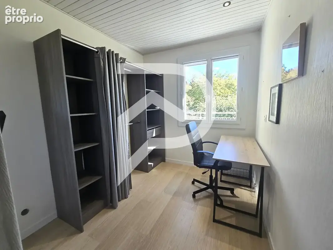 Maison 5 pièces de 130 m²  sur un terrain de 1310 m² - photo 6